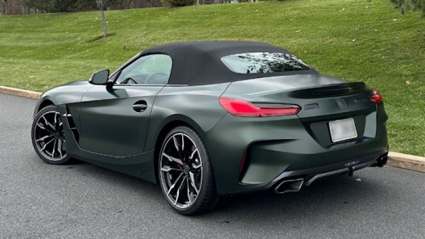 Механика возвращается: BMW Z4 2024 года будет с МКПП