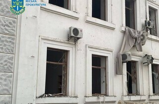 У перший день нового навчального року окупанти пошкодили заклад освіти в Києві (фото)