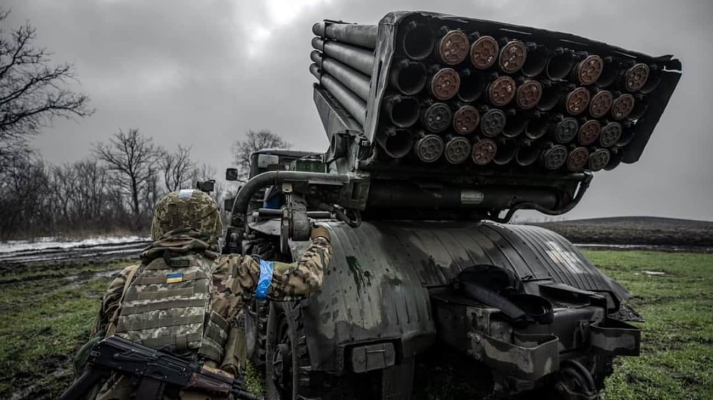 Росіяни понад сто разів атакували 3 напрямки фронту та штурмували позиції ЗСУ на Курщині 